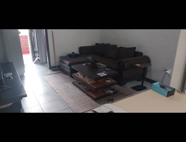 1 BEDROOM FLAT FOR SALE IN MUCKLENEUK